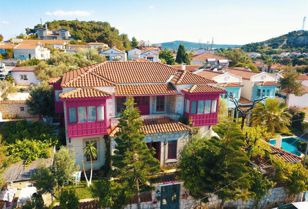 Aisem By Hire Butik Otel Çeşme - Görsel 2