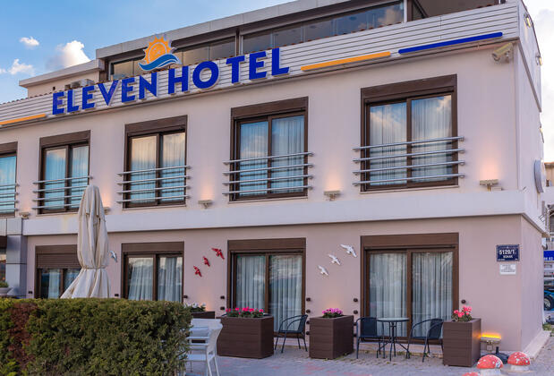 Eleven Hotel