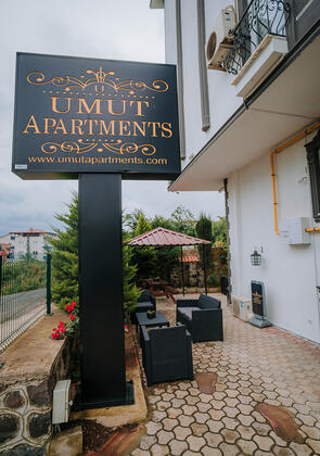 Umut Apartments