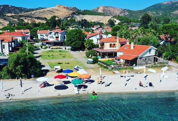 Monk Island Guesthouse Foça