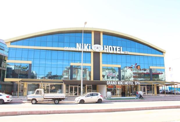 Grand Niki Hotel & Spa