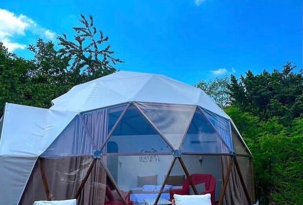 Phalesia Glamping