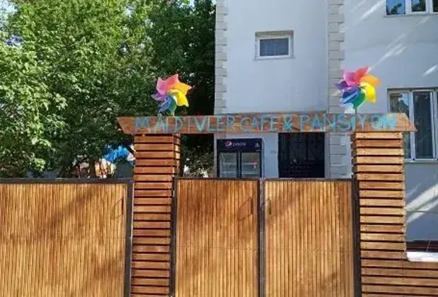 Maldivler Cafe Pansiyon - Görsel 2