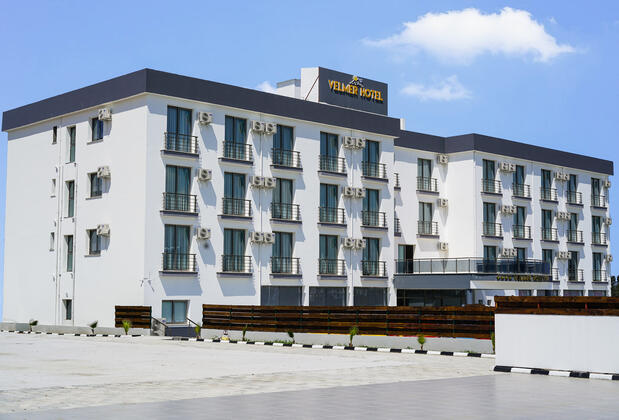 Velmer Hotel