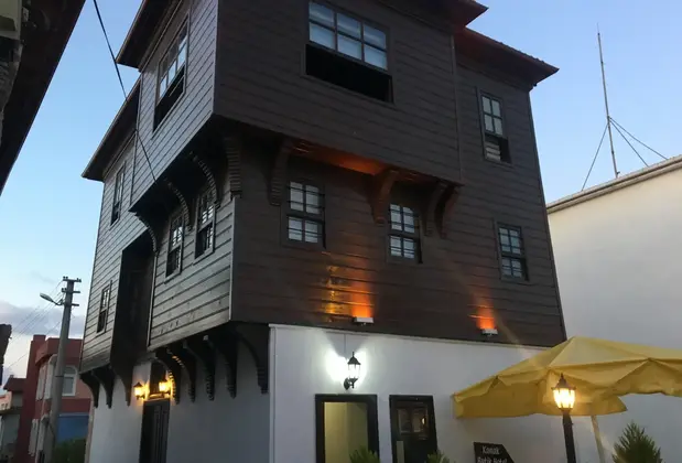 Konak Butik Otel Kıyıköy Papazın Evi