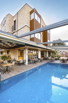 Yer'li Otel Alaçatı - Görsel 2