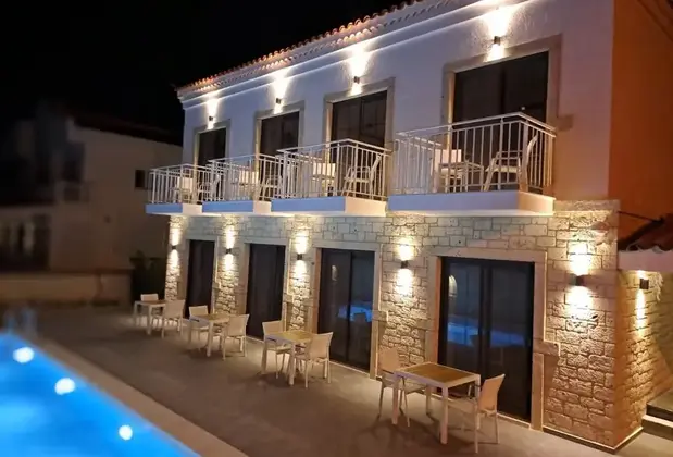 Bahar Otel Çeşme