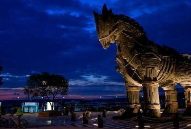 Mitolojik Hikayeleriyle Anadolu'nun Tarihi Dokuları-1