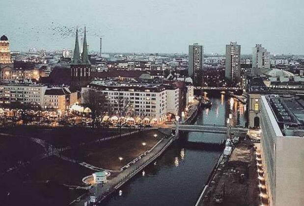 3 Günlük Berlin Gezisine Dair Nokta Atışı Bilgiler