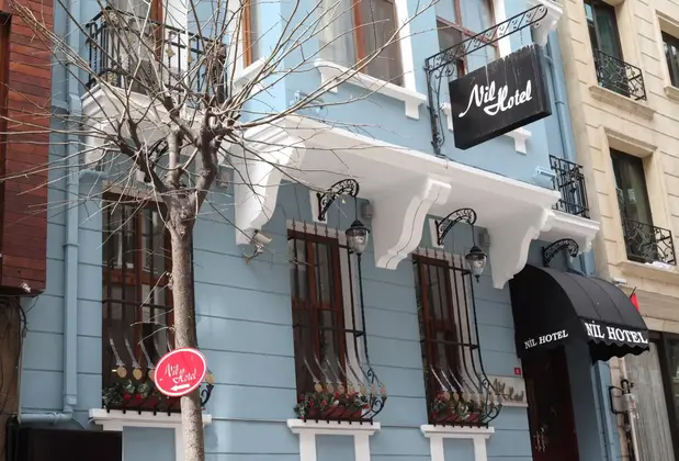 Nil Hotel