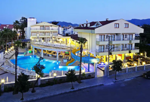 Asdamaris Hotel