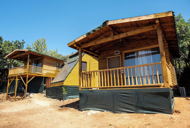 Goat Bungalow and Camping