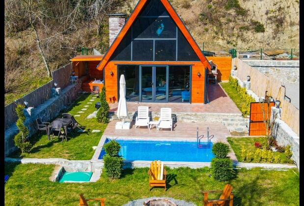 Sapanca Meşealtı Suit Bungalov