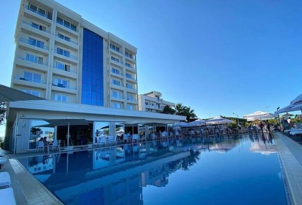 Blumare Beach Hotel