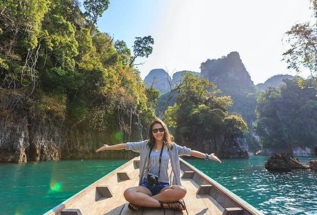 Tek Başına Seyahat Eden Kadınların En Belirgin 8 Özelliği