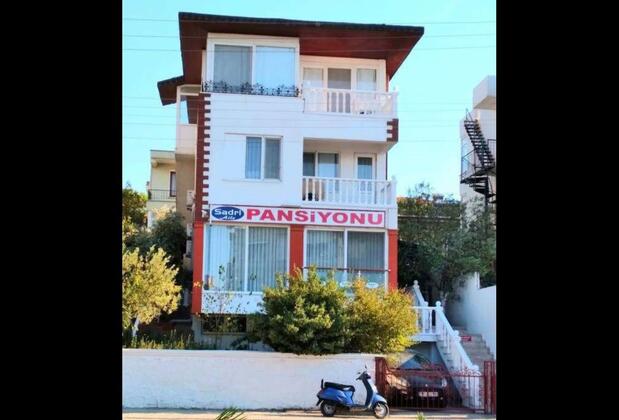 Ayvalık Sadri Aile Pansiyonu