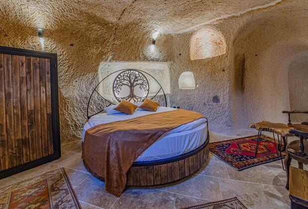 Ages İn Cappadocia - Görsel 2