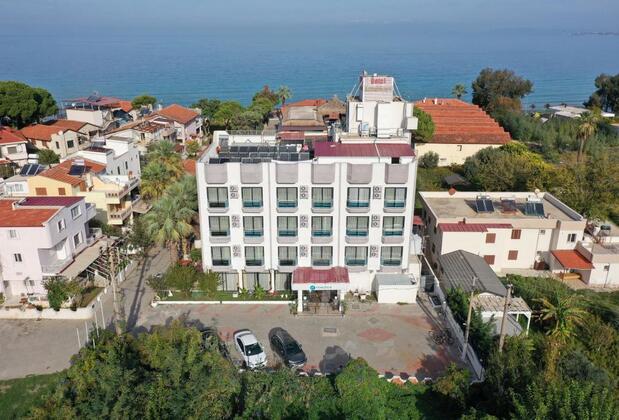 Medos Hotel Güzelçamlı