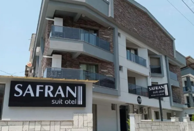 Safran Suit Otel Buca