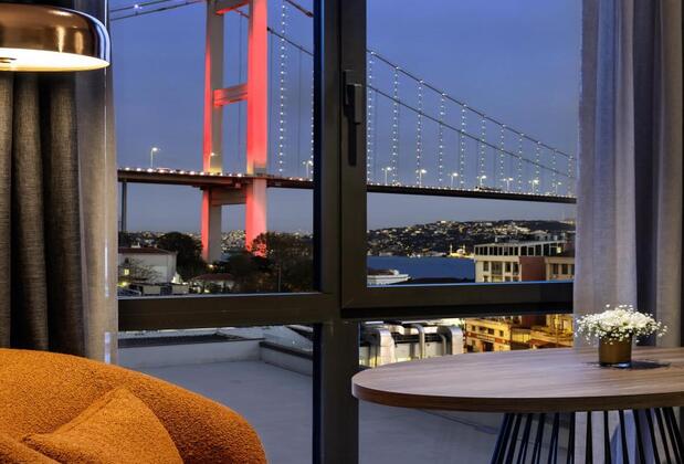 Crowne Plaza Istanbul Ortakoy Bosphorus