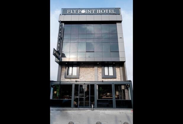 Fly Point Hotel