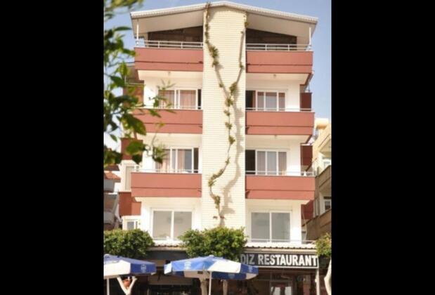 Kleopatra Beach Yıldız Otel Alanya