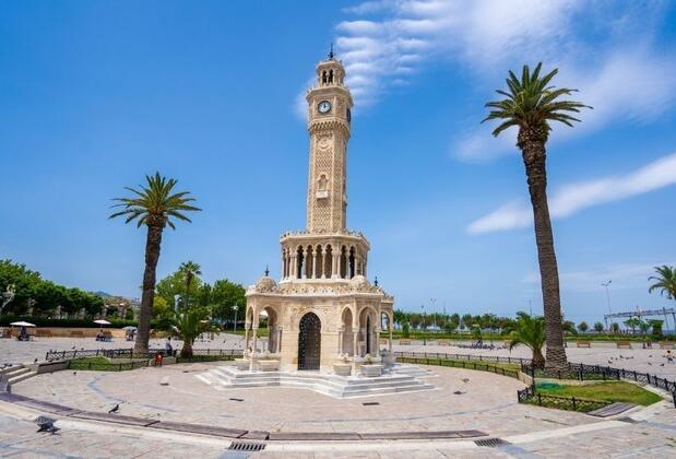 30 Ağustos'ta İzmir'de ulaşım ücretsiz olacak mı?