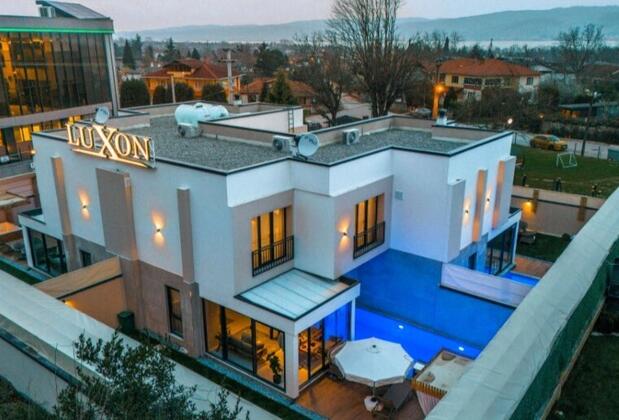 Luxon Sapanca Family Villas