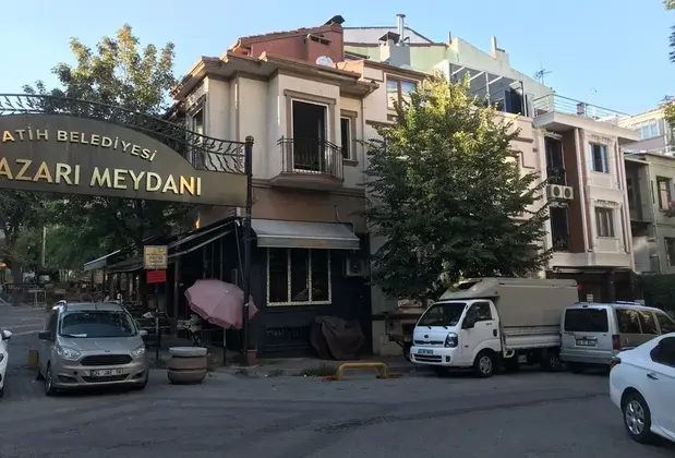 Mutlu Flat