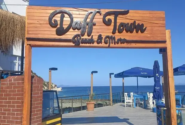 Daff Town Beachmore