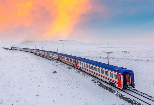 Klasik Doğu Ekspresi ile Turistik Doğu Ekspresi Arasındaki Farklar Neler? Hangisi Tercih Edilmeli?