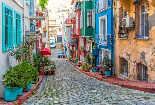 İstanbul Sokakları: Geçmişten Günümüze Şehrin Ruhunu Taşıyan 10 Sokak