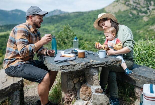 Sık Seyahat Edenler İçin Beslenme Önerileri