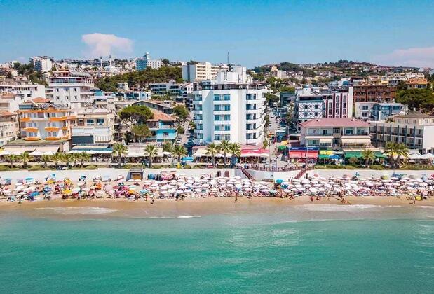 Jura Hotels Ada Beach Kuşadası - Görsel 2