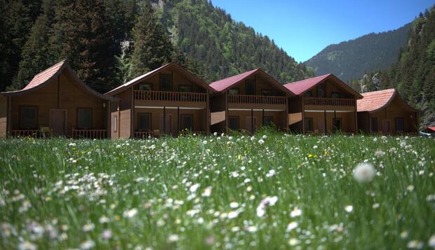 Görsel 2 : Yeşil Irmak Bungalow, Çaykara, Otelin ön cephesi