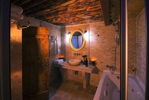 Narkissos Banyo
