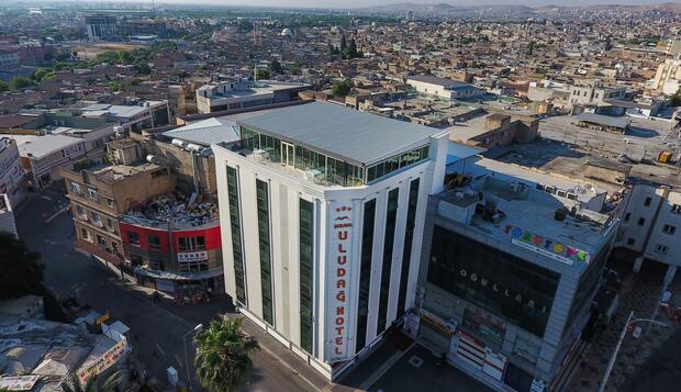 Görsel 2 : Sanliurfa Uludag Hotel, Şanlıurfa, Otelin Önü