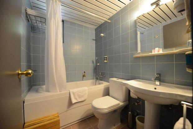 Görsel 20 : Standart Oda Banyo