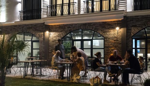 Görsel 2 : 8 Rooms Boutique Hotel, Gelibolu, Otelin Önü