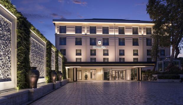 Shangri-La Bosphorus, Istanbul, İstanbul, Veranda
