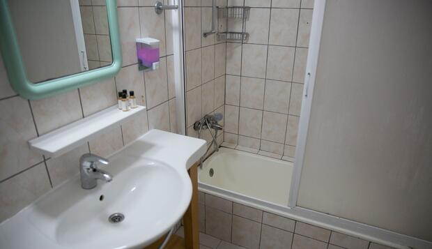 Görsel 9 : Greenport Bodrum Hotel - All Inclusive, Bodrum, Standard Üç Kişilik Oda, 1 Yatak Odası, Sigara İçilebilir, Banyo