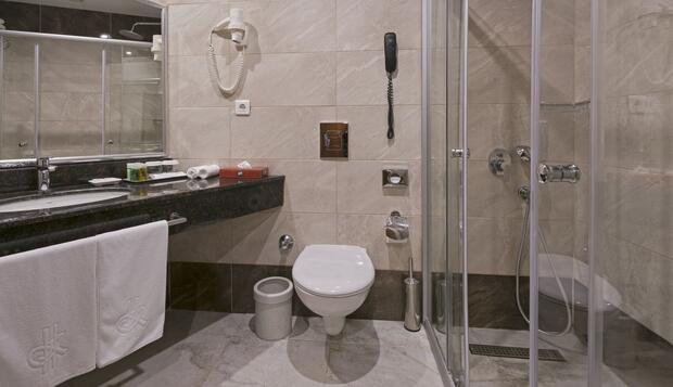 Görsel 46 : Grand Kaptan Hotel - All Inclusive, Alanya, Süit (Land View), Oda