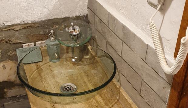 Görsel 14 : Sirin Ev Pansiyon, Selçuk, Deluxe Stüdyo Süit, Banyo