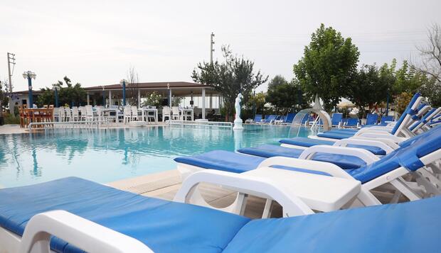 Mavi Restaurant &amp; Bistro, Didim, Açık Yüzme Havuzu