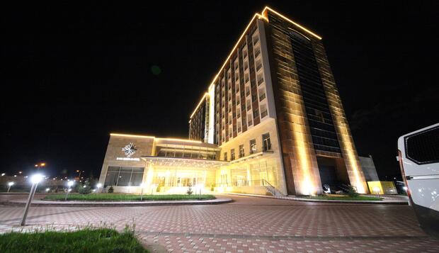 Görsel 2 : Safa Sorgun Thermal Hotel Wellness &amp; Spa, Sorgun, Otel Girişi