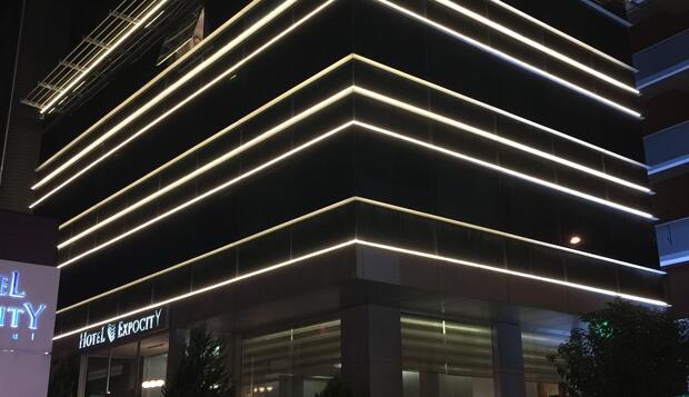 Hotel Expocity Istanbul, İstanbul, Otelin Önü - Akşam/Gece