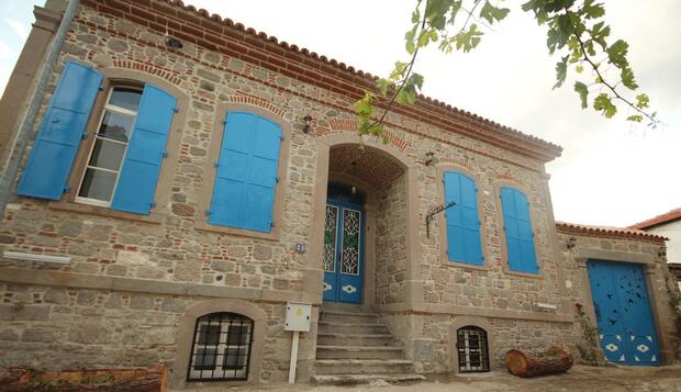 Görsel 2 : Bergama Tas Konak, Bergama, Otelin Önü
