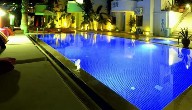 Görsel 2 : La Brezza Suite &amp; Hotel, Bodrum, Açık Yüzme Havuzu