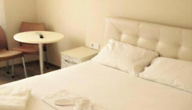 Görsel 5 : Cicekli Yali Otel, Adalar, Tek Büyük Yataklı Oda, Oda