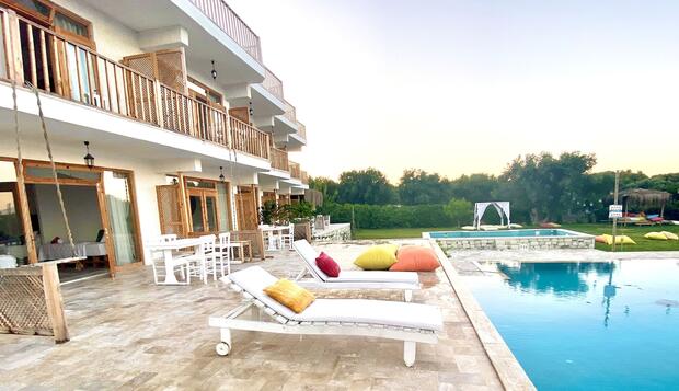 Görsel 1 : Alacati Barbarossa Hotel, Çeşme, Deluxe Oda, Teras/Veranda
